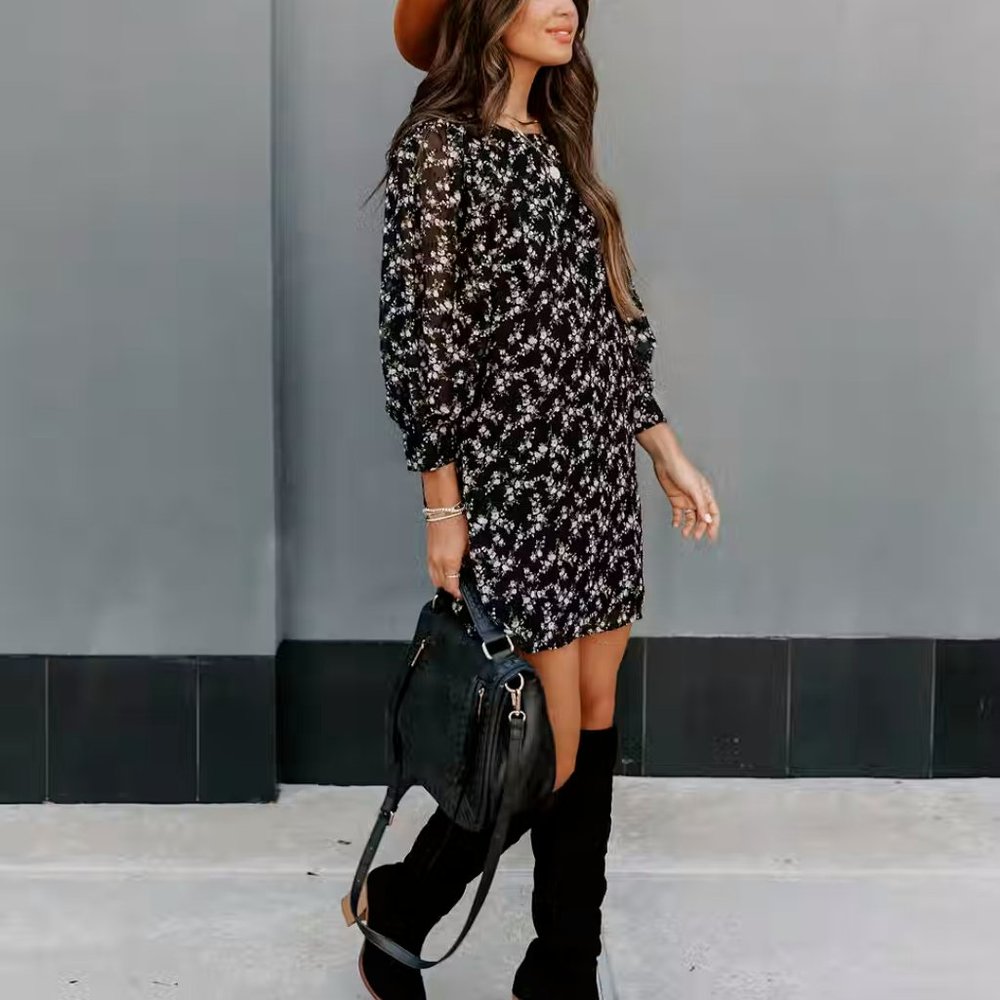 ROMANI TEXTURED FLORAL SHIFT DRESS - Picture 6 of 9